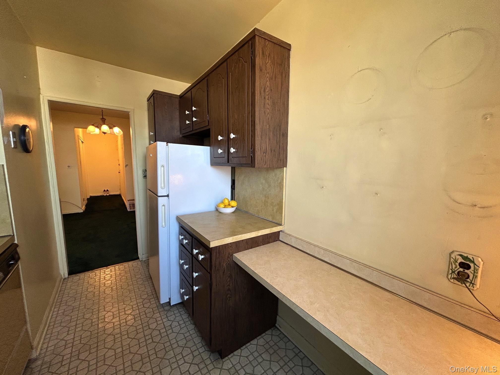 Coop King  Westchester County, NY 10573, MLS-938374-14