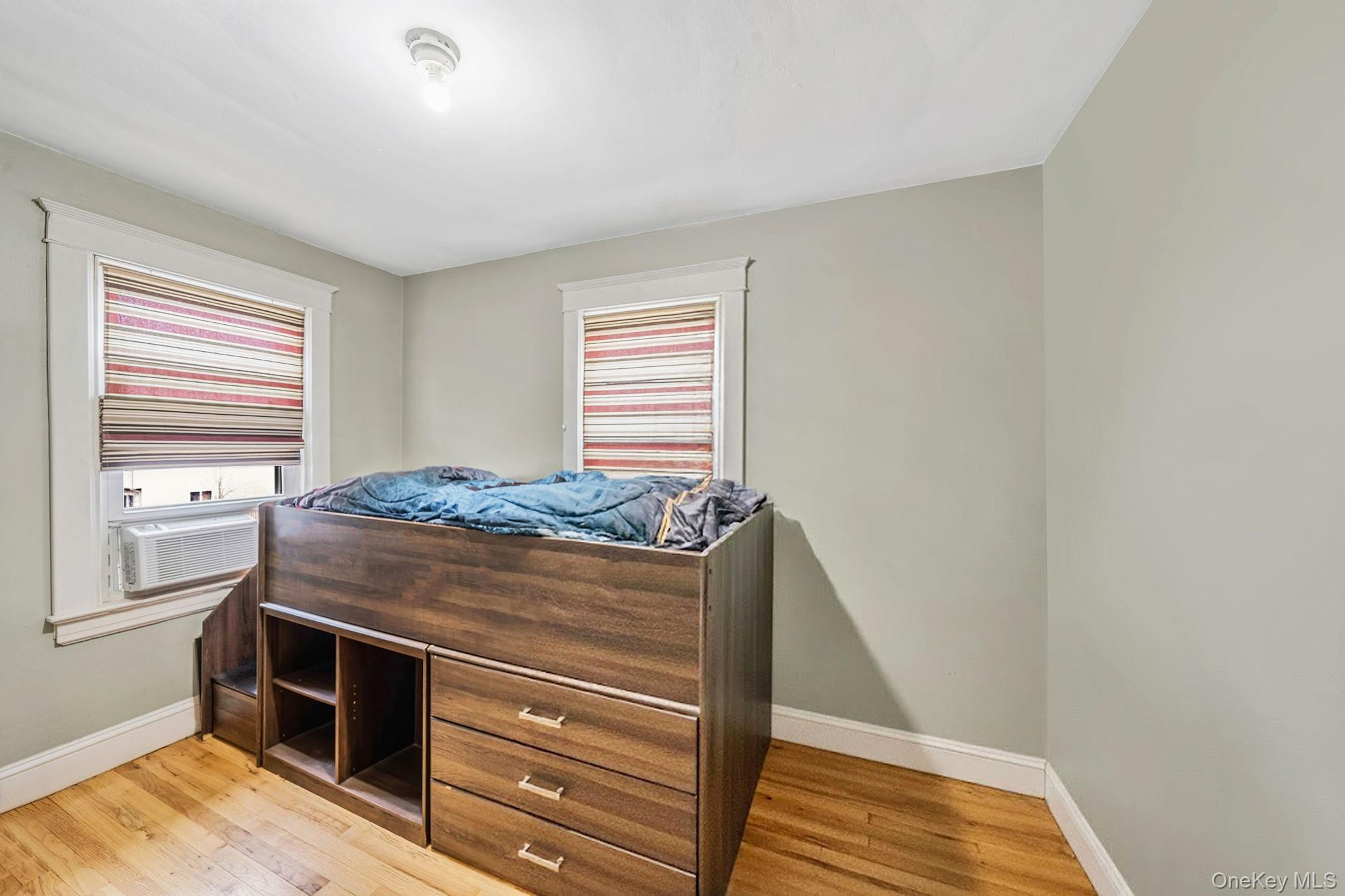 Single Family Cliffside  Staten Island, NY 10304, MLS-938376-14