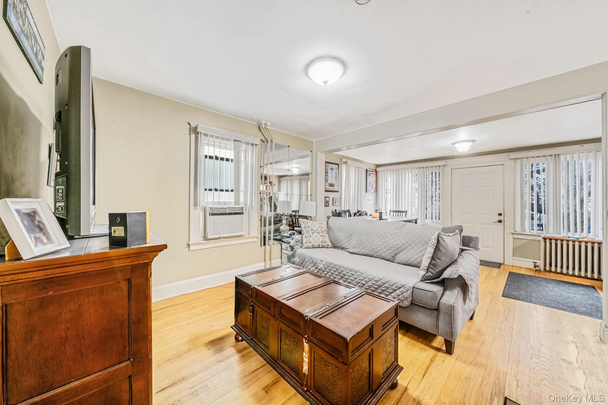 Single Family Cliffside  Staten Island, NY 10304, MLS-938376-15