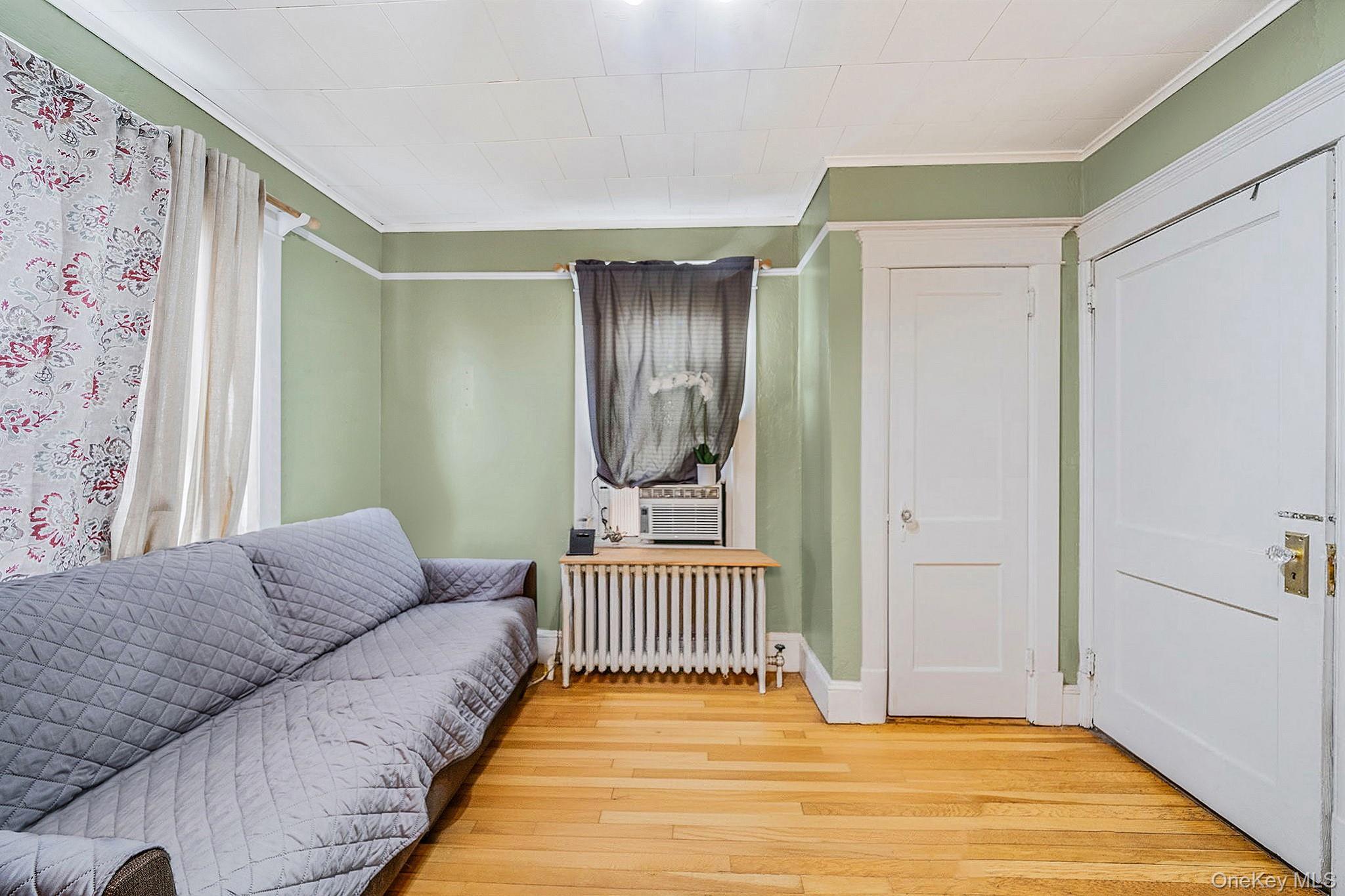 Single Family Cliffside  Staten Island, NY 10304, MLS-938376-18