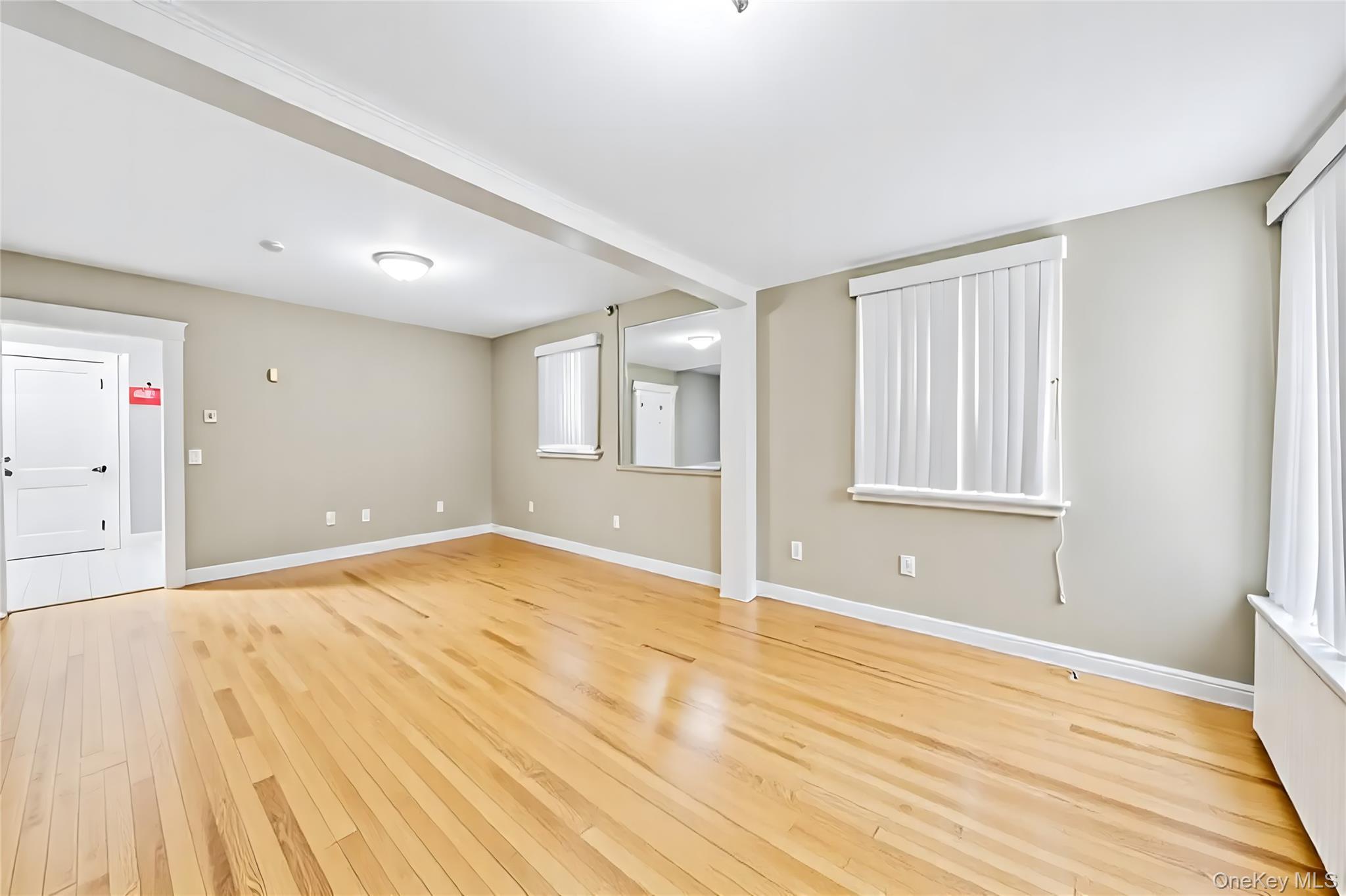 Single Family Cliffside  Staten Island, NY 10304, MLS-938376-2