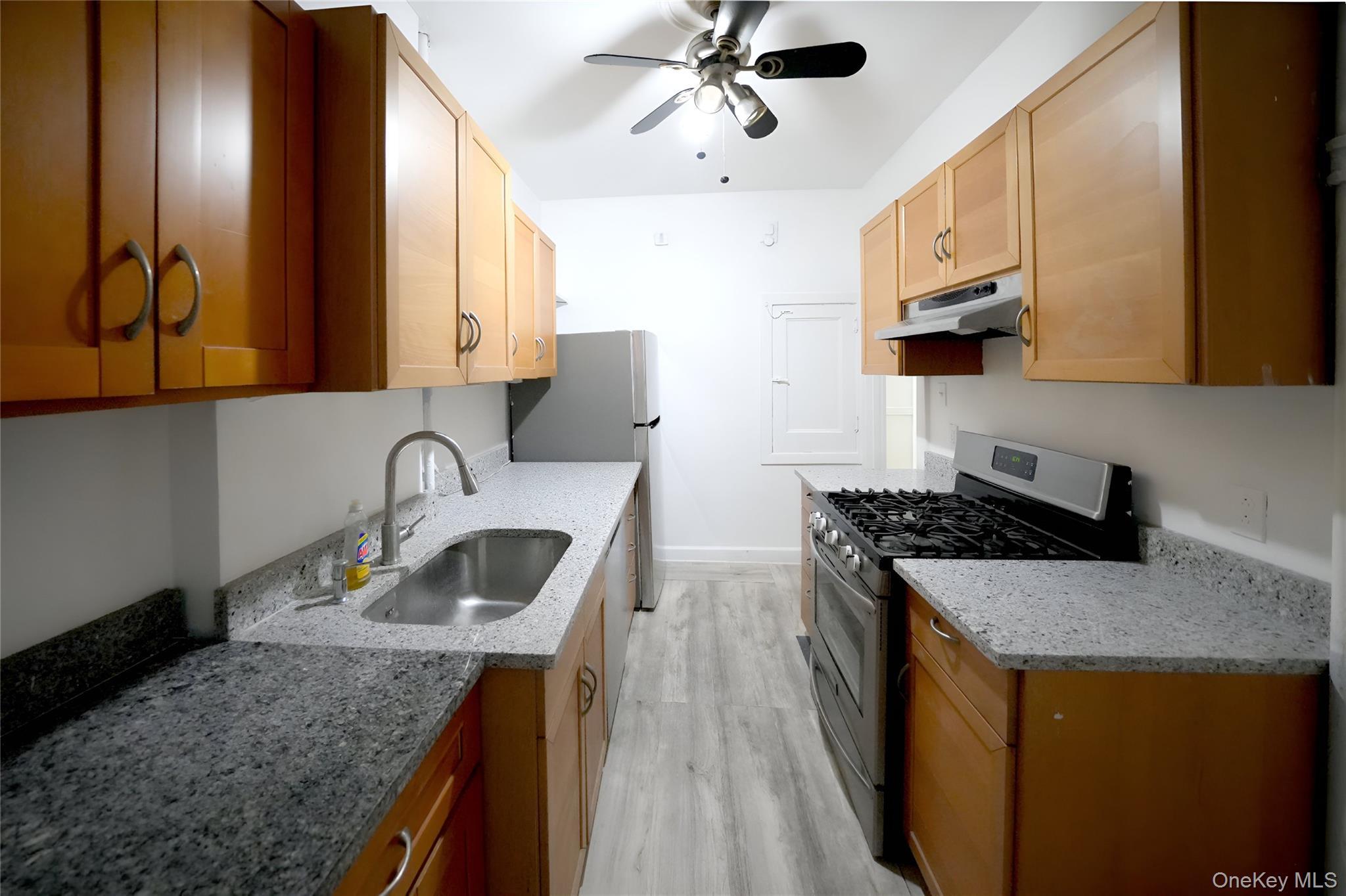 Coop 64th Queens, NY 11377, MLS-938384-4