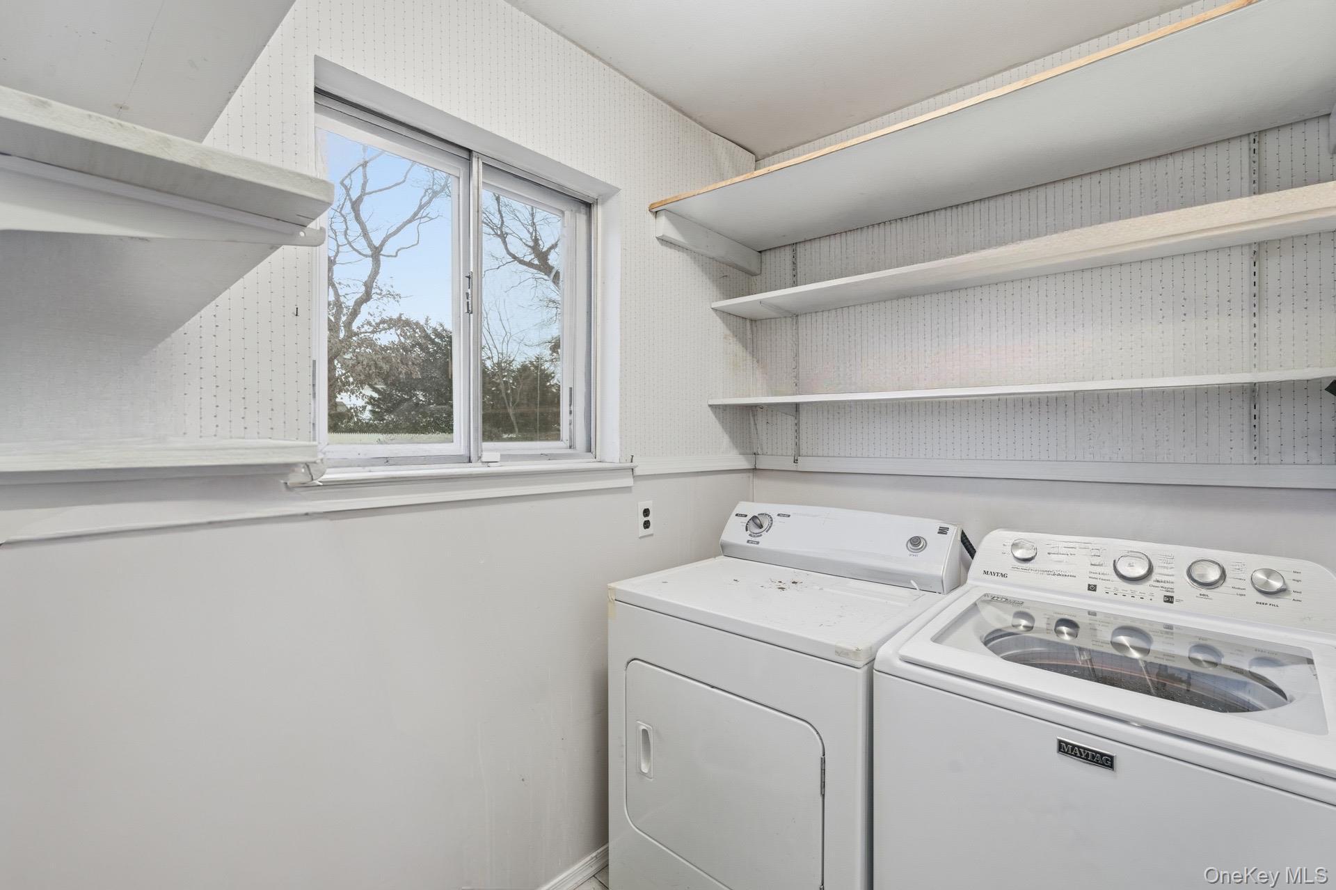 Single Family Val Suffolk County, NY 11741, MLS-938389-10