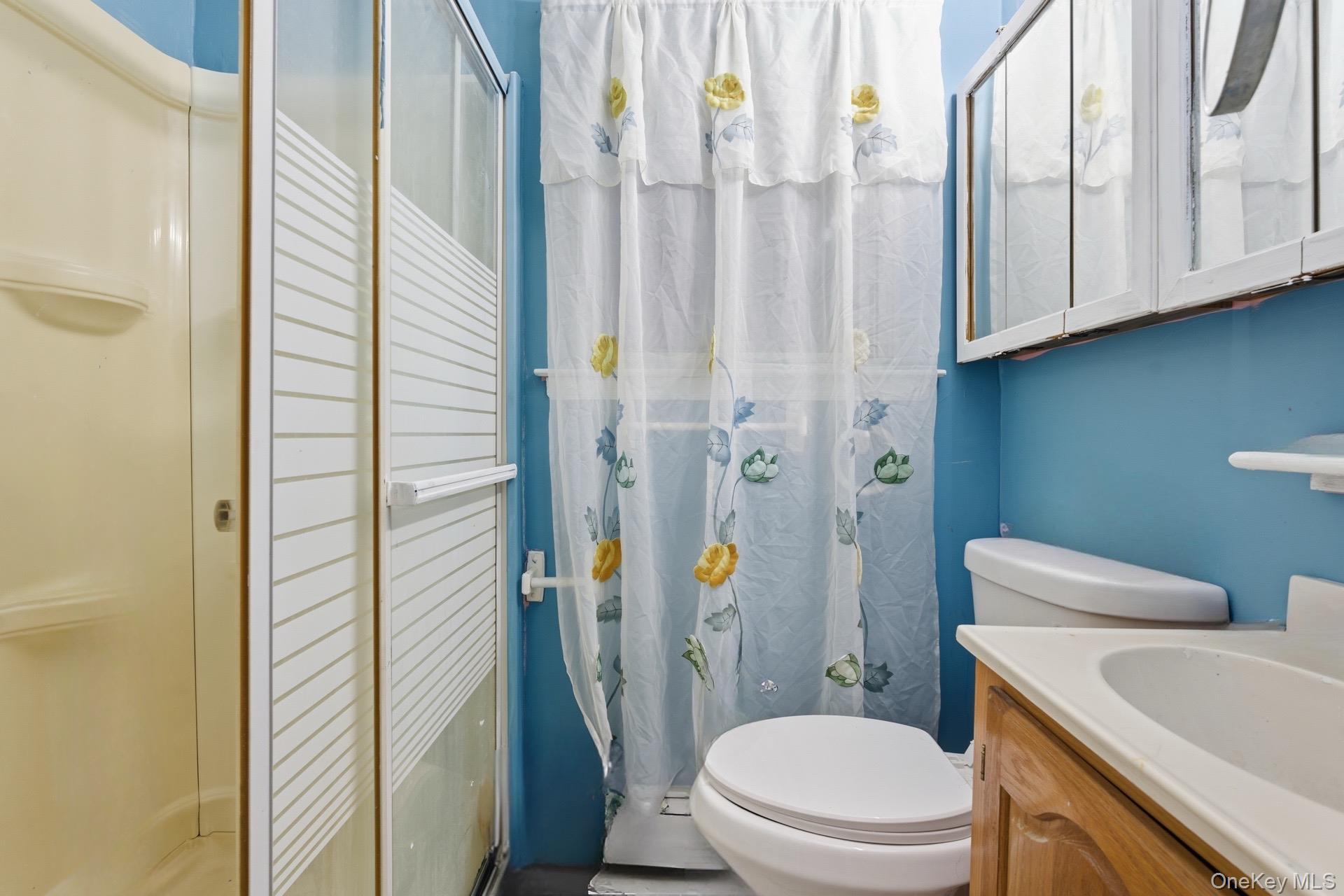 Single Family Val Suffolk County, NY 11741, MLS-938389-16