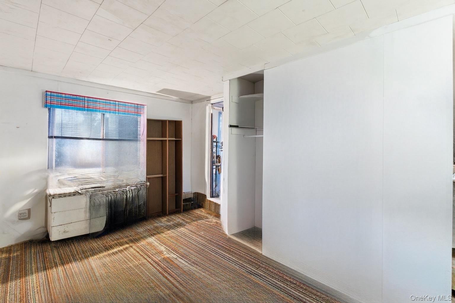 Single Family Val Suffolk County, NY 11741, MLS-938389-17