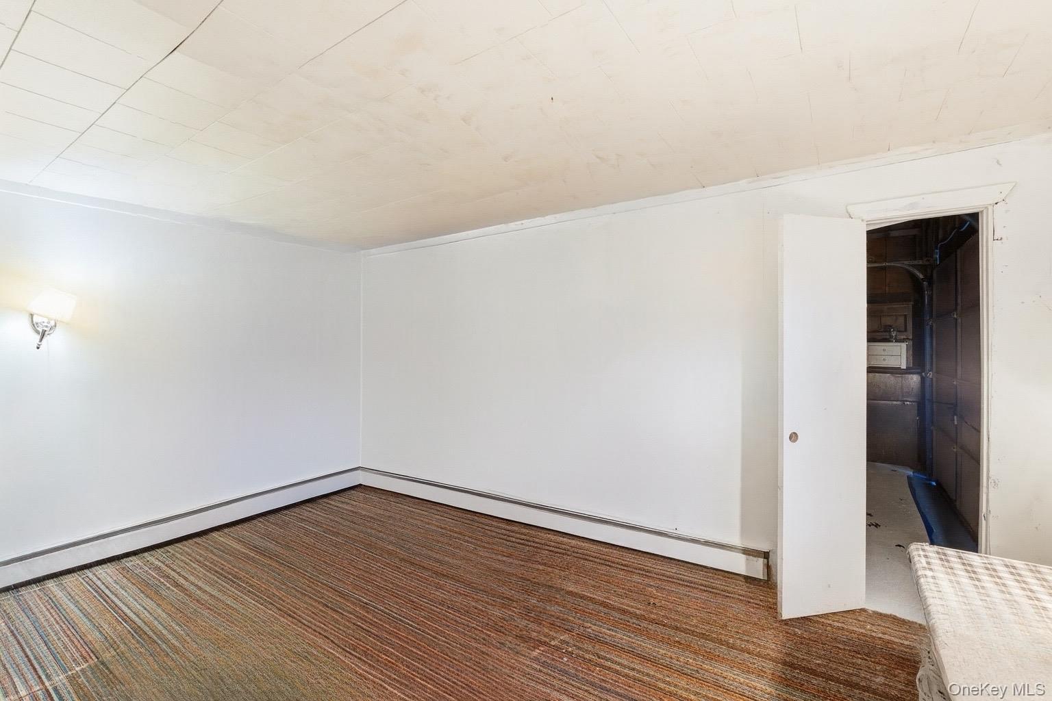 Single Family Val Suffolk County, NY 11741, MLS-938389-18