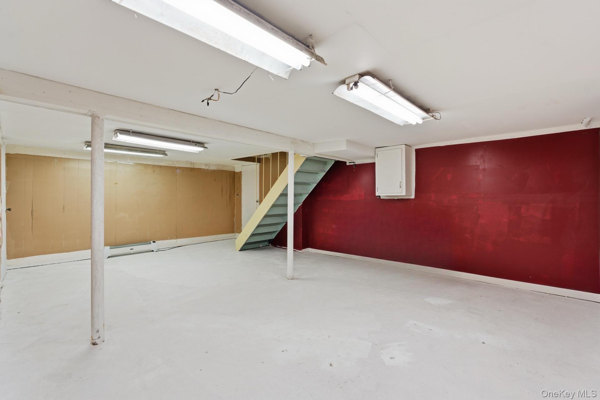 Single Family Val Suffolk County, NY 11741, MLS-938389-22