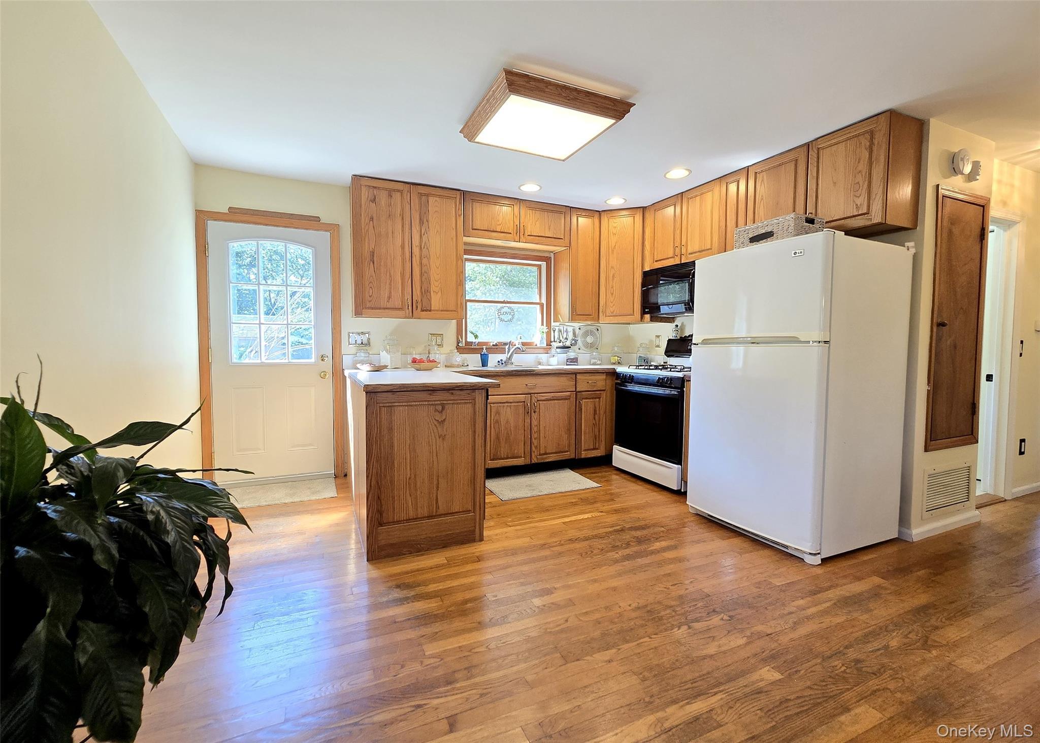 Single Family Noel Suffolk County, NY 11720, MLS-938421-7