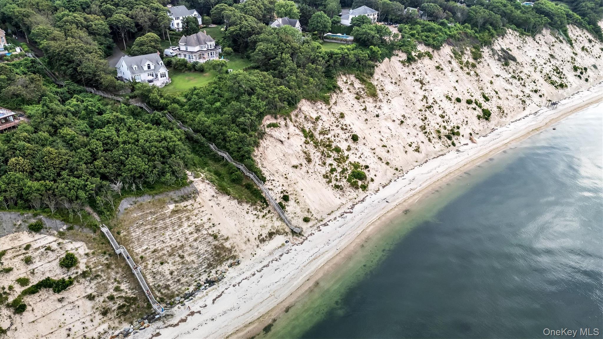 Single Family Landing Suffolk County, NY 11933, MLS-938486-34