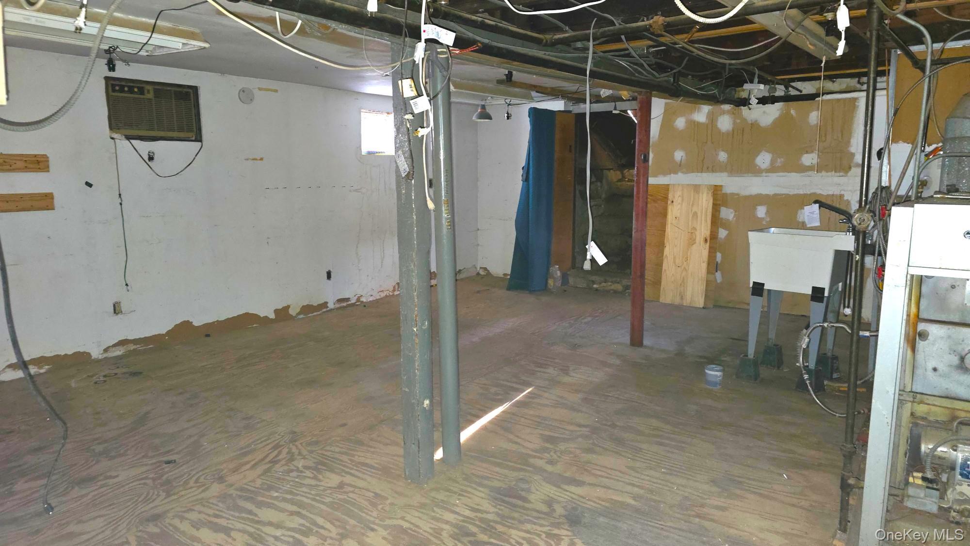 Single Family 91st  Brooklyn, NY 11236, MLS-938488-6