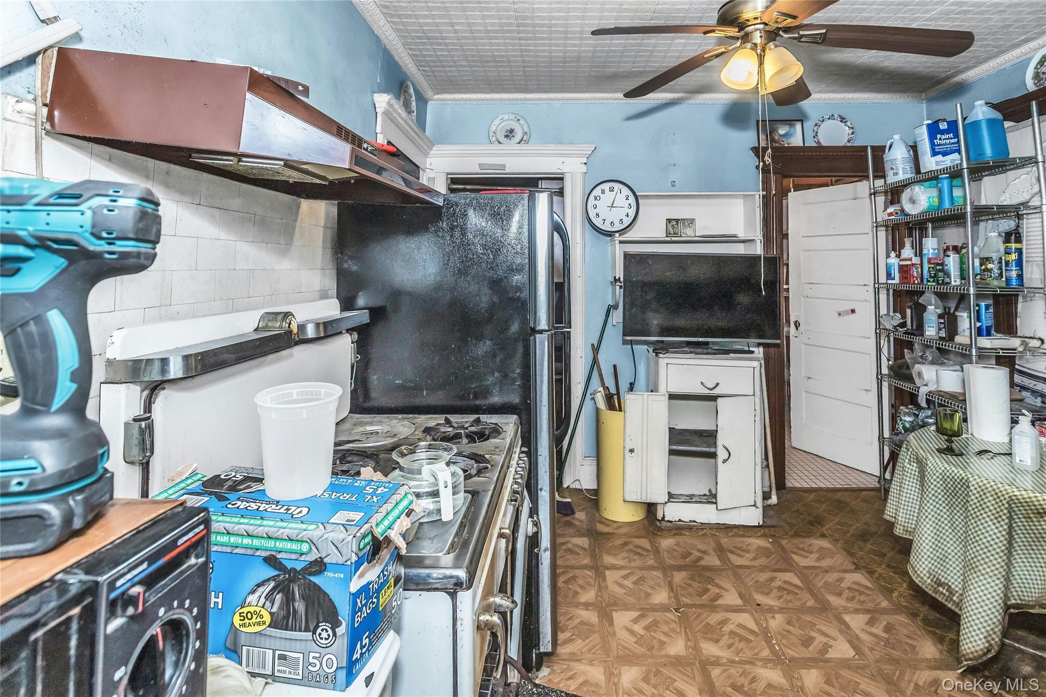 Single Family Fulton Nassau County, NY 11575, MLS-938495-10