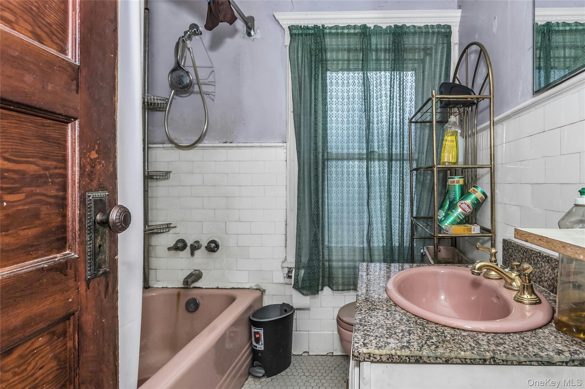 Single Family Fulton Nassau County, NY 11575, MLS-938495-19