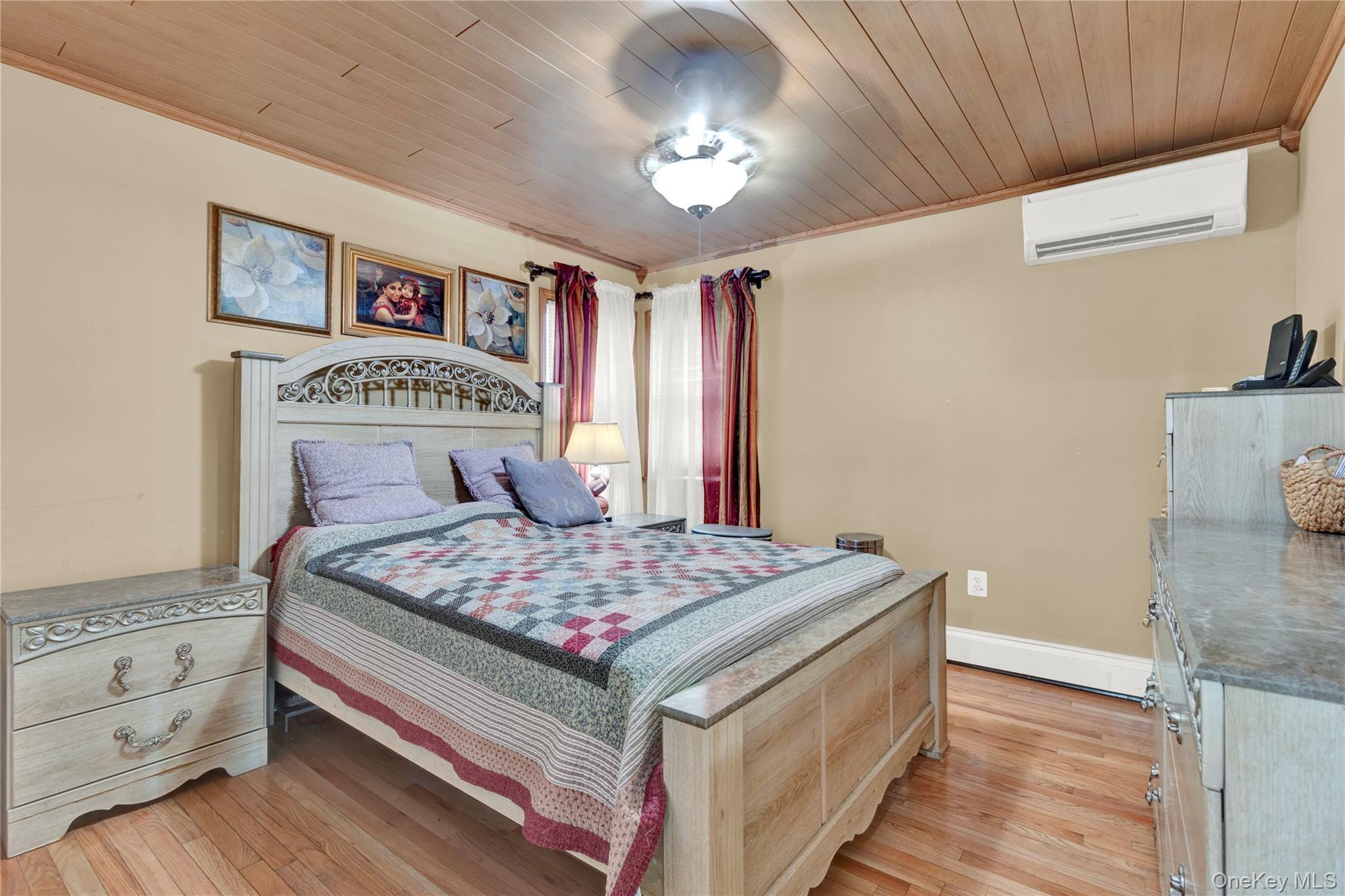 Single Family Cottage Boulevard  Nassau County, NY 11801, MLS-938500-16