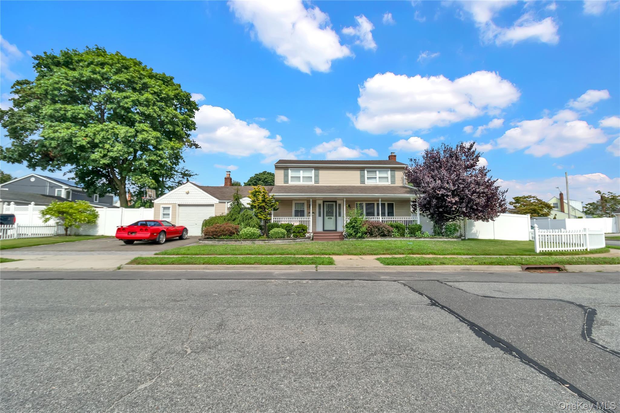 Single Family Cottage Boulevard Nassau County, NY 11801, MLS-938500-2