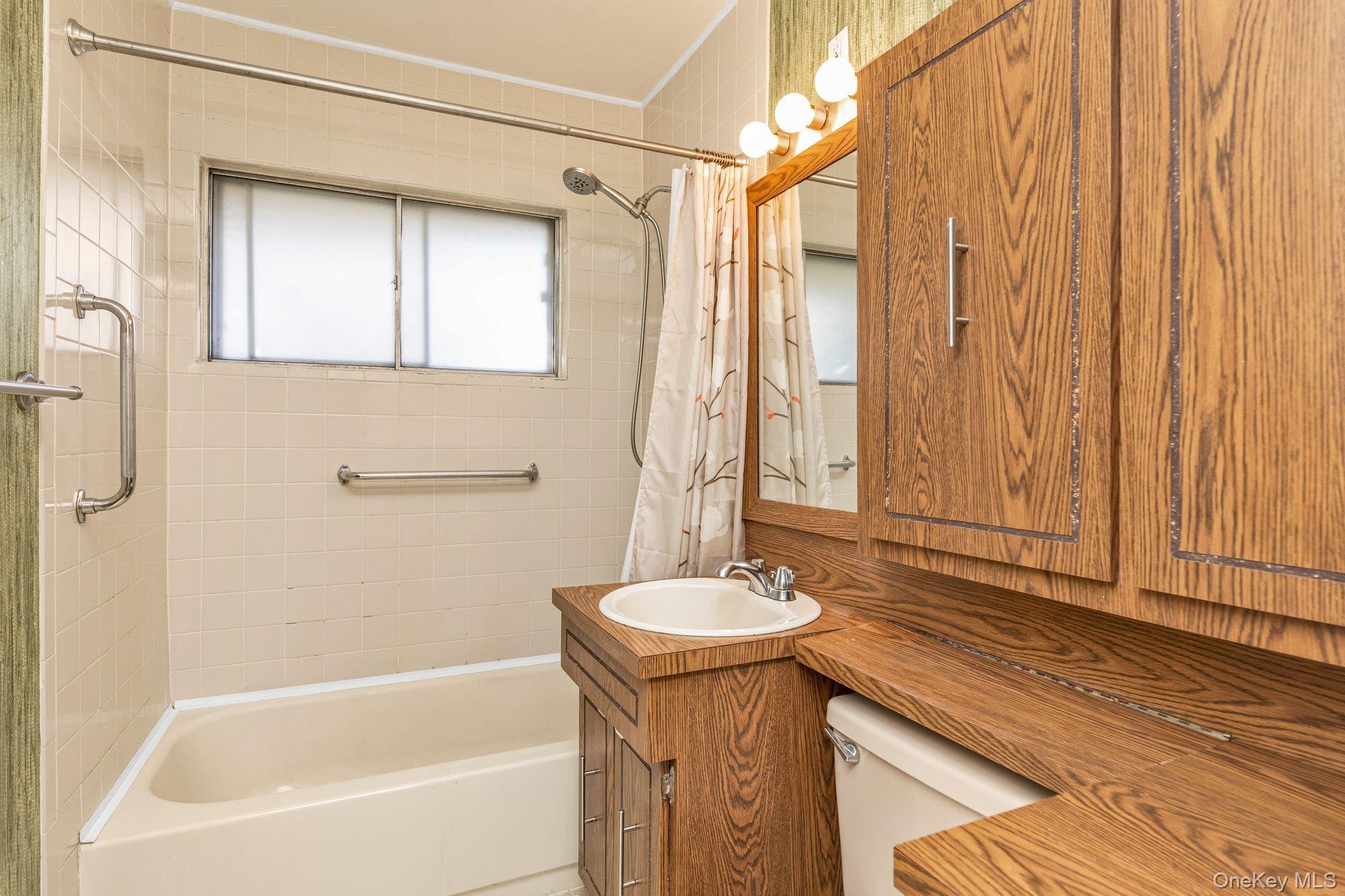 Single Family March  Nassau County, NY 11590, MLS-938508-11