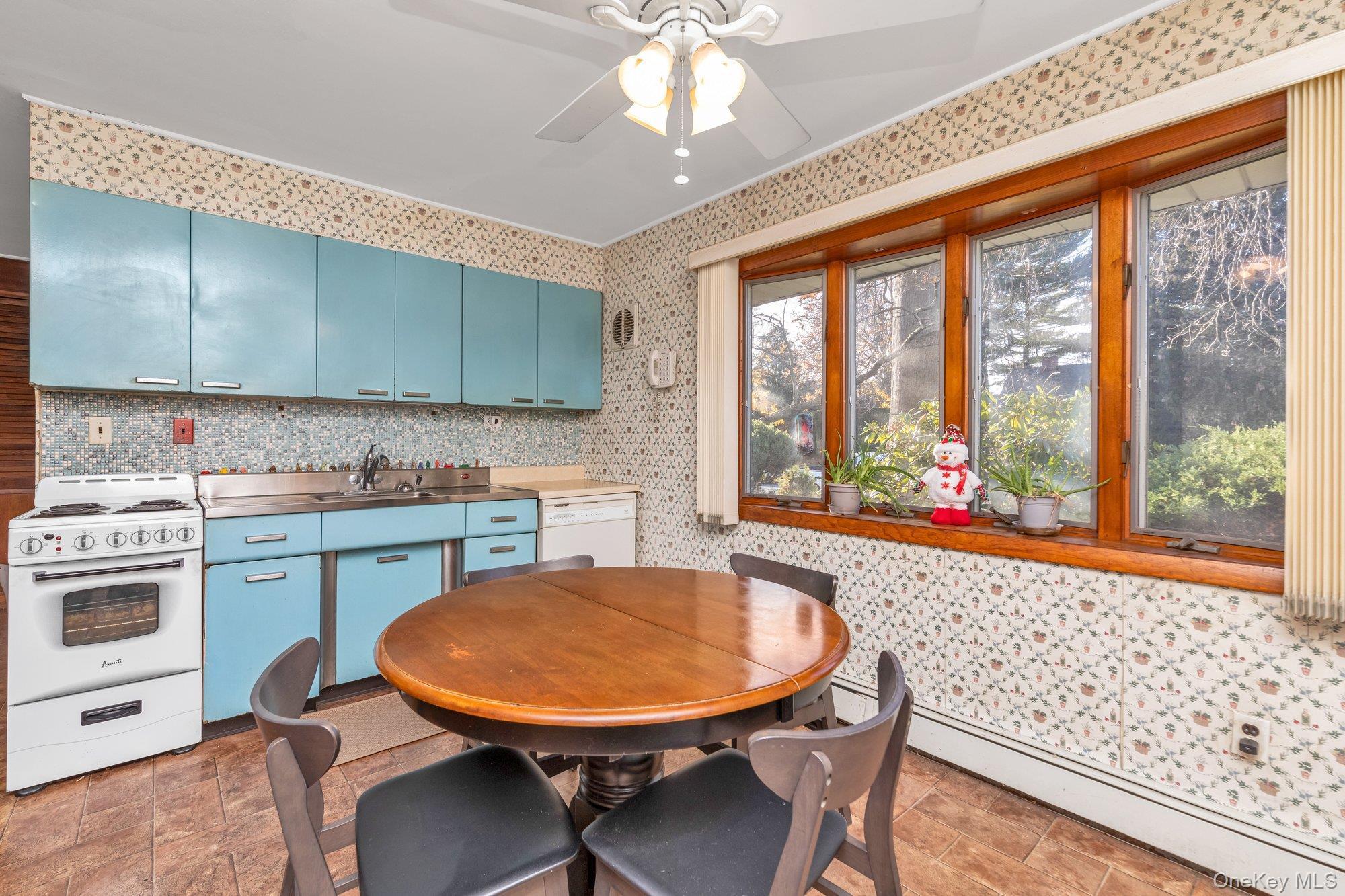 Single Family March  Nassau County, NY 11590, MLS-938508-6