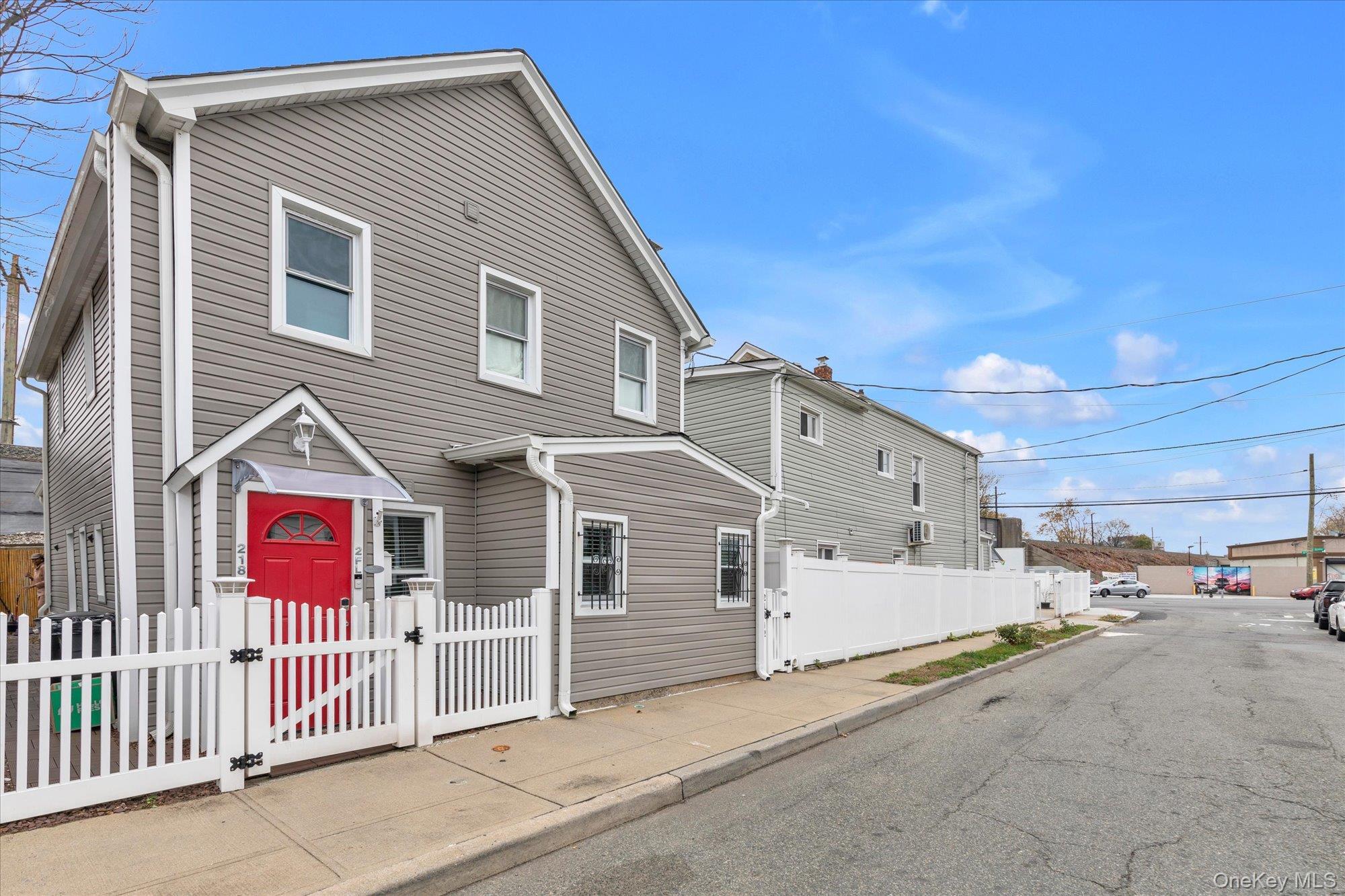 Single Family 141st  Queens, NY 11413, MLS-938542-21