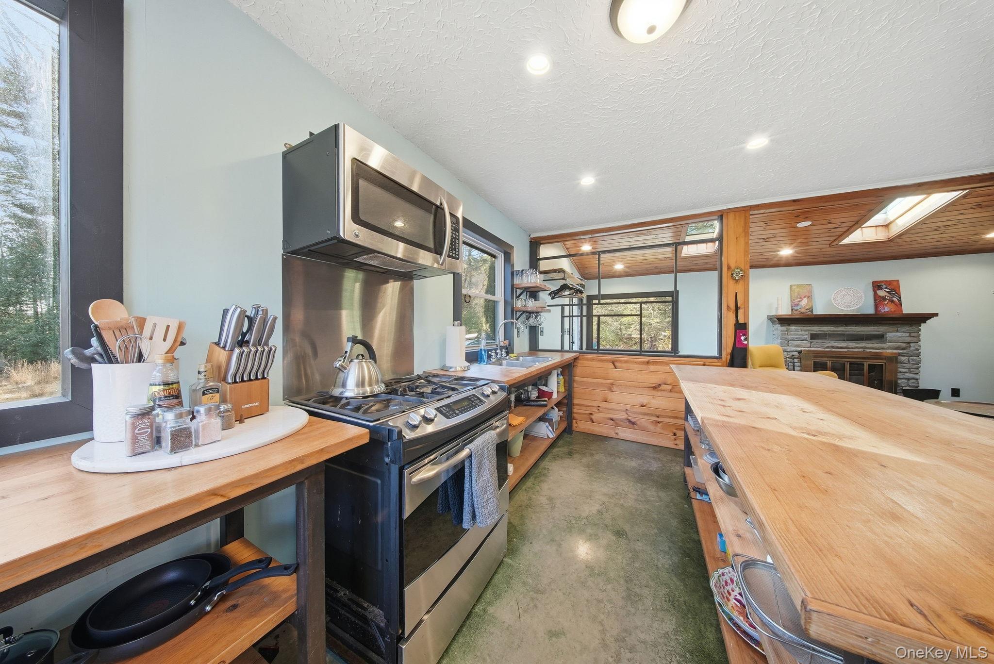 Single Family Yulan Barryville Sullivan County, NY 12719, MLS-938570-12