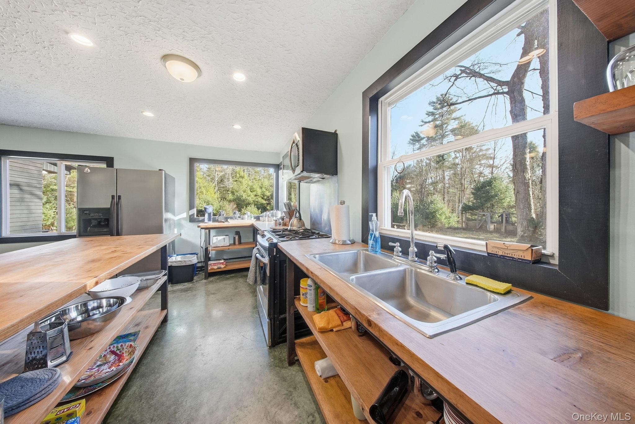 Single Family Yulan Barryville Sullivan County, NY 12719, MLS-938570-13