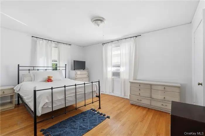 Single Family Oakland Westchester County, NY 10707, MLS-938584-14