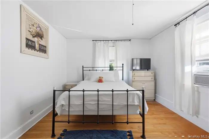 Single Family Oakland Westchester County, NY 10707, MLS-938584-15