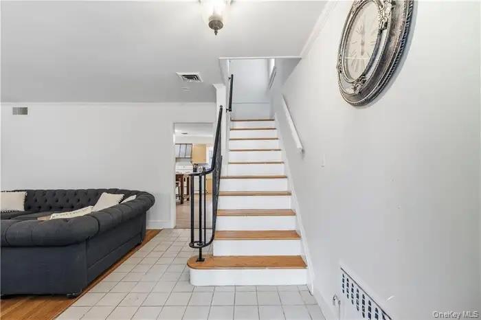 Single Family Oakland Westchester County, NY 10707, MLS-938584-9