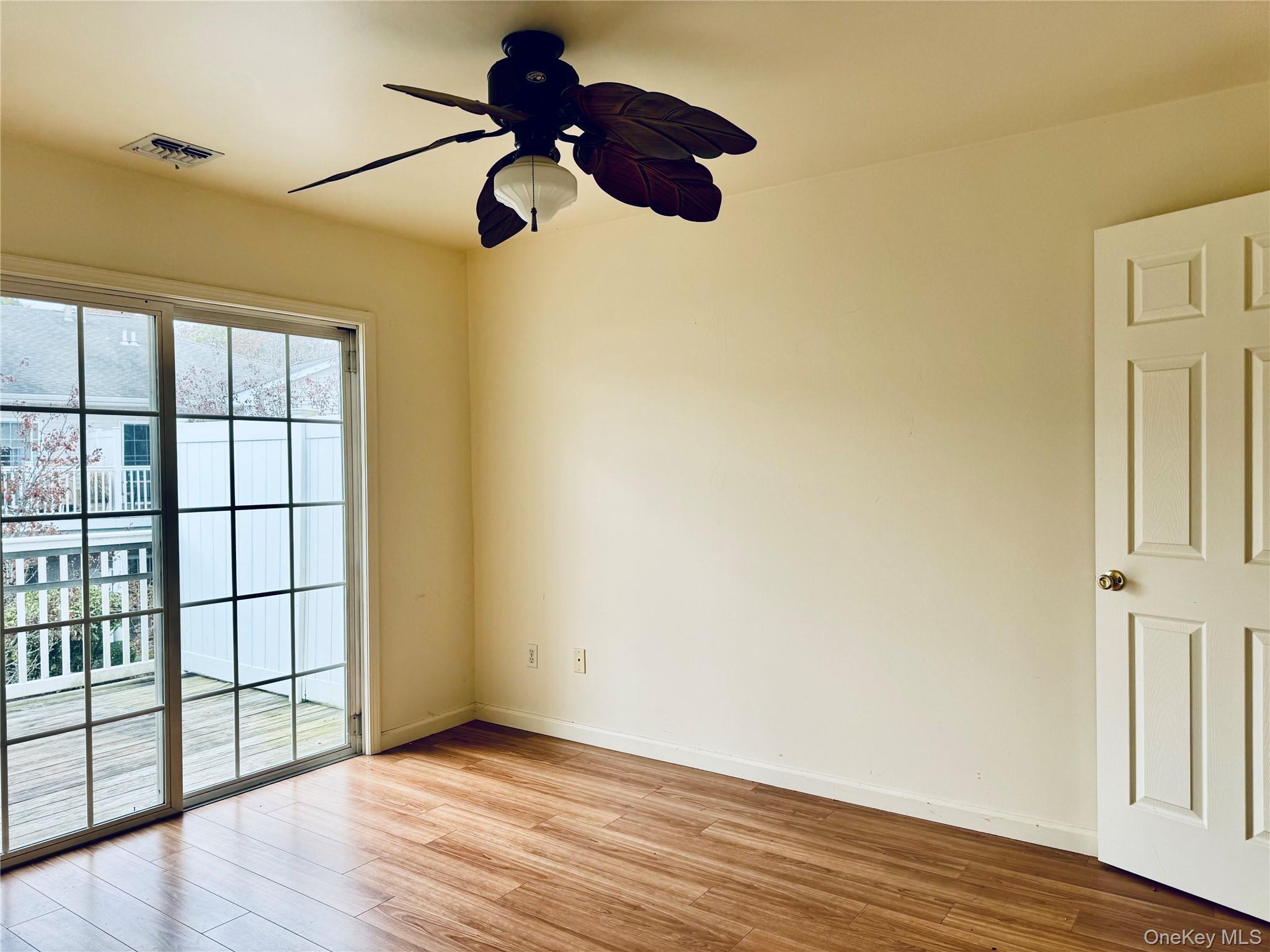 Condo Aerie Suffolk County, NY 11942, MLS-938602-6