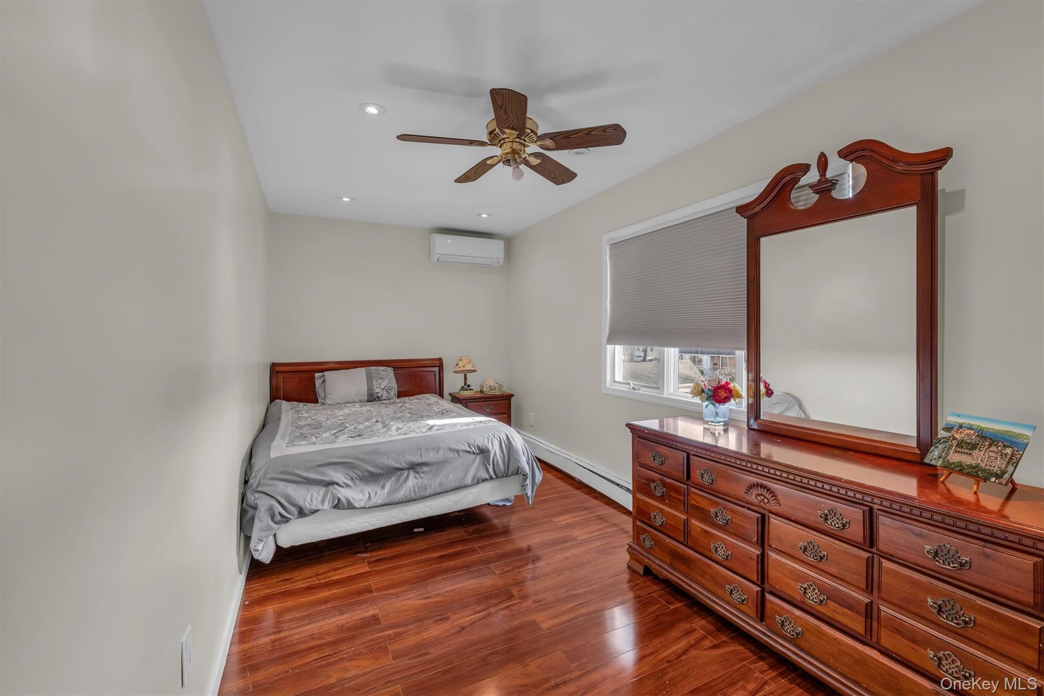 Single Family Liberty Nassau County, NY 11580, MLS-938633-13