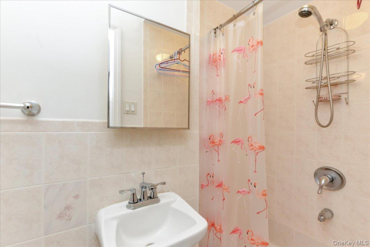 Single Family 39 Queens, NY 11358, MLS-938650-13