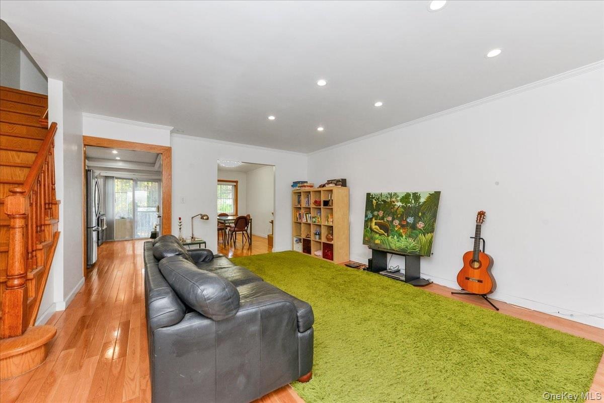 Single Family 39 Queens, NY 11358, MLS-938650-2