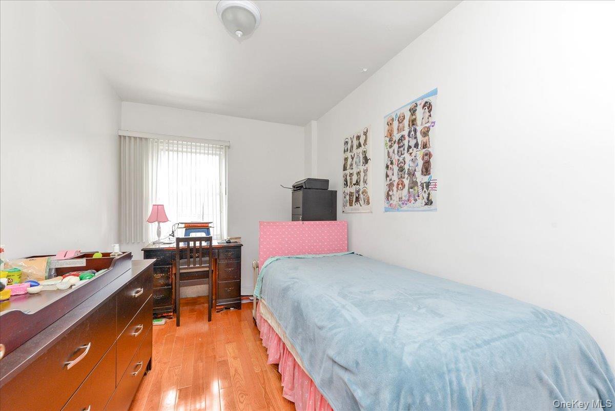 Single Family 39 Queens, NY 11358, MLS-938650-9