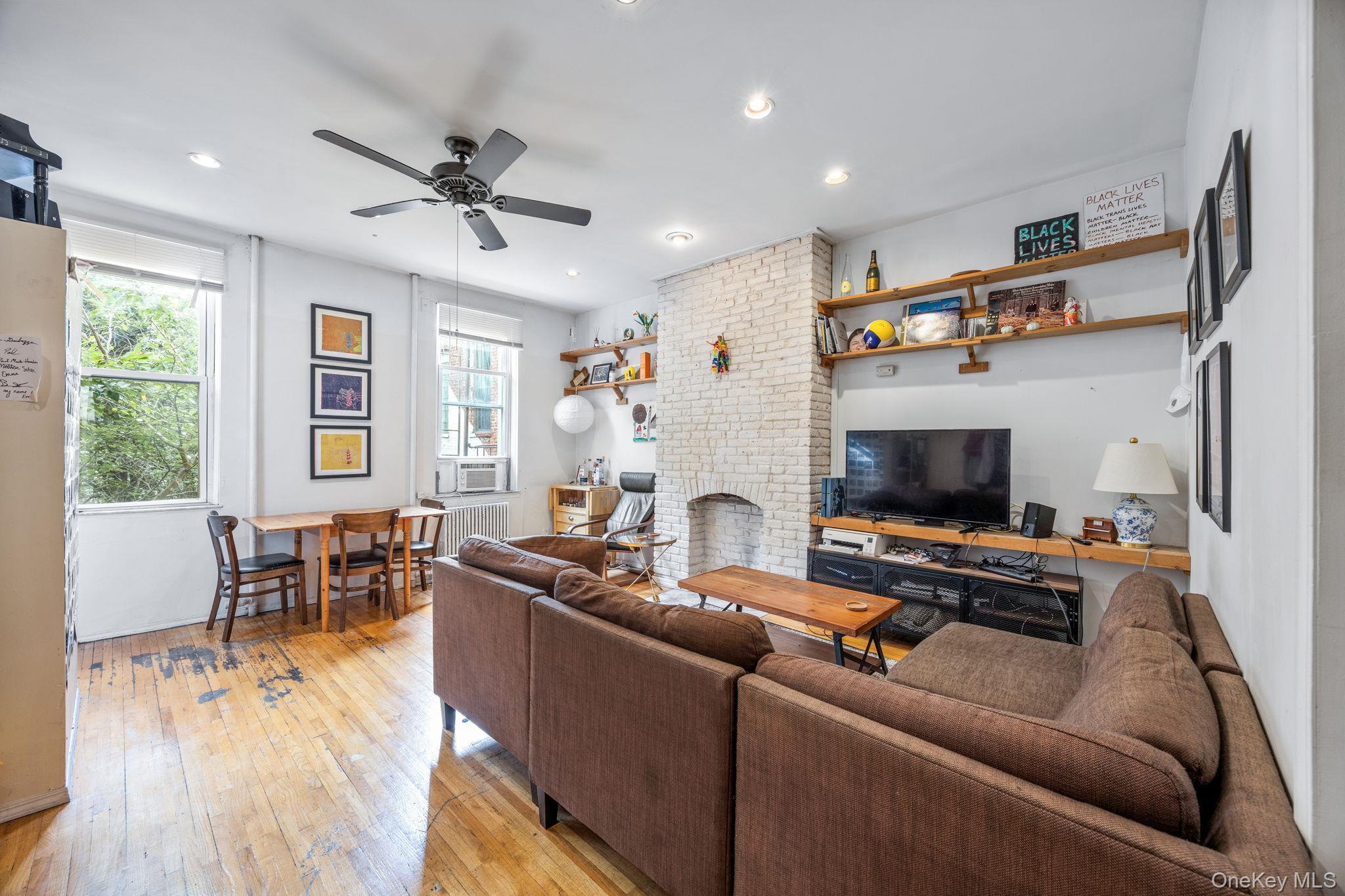 Single Family N 8th St  Brooklyn, NY 11211, MLS-938652-9