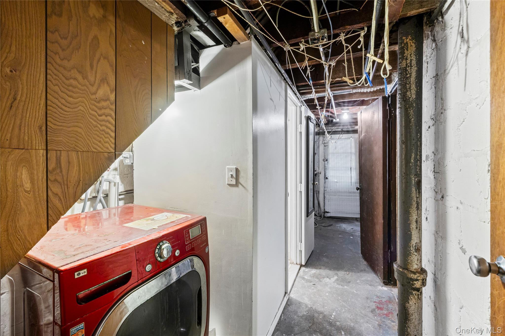 Single Family Groton Queens, NY 11375, MLS-938661-26