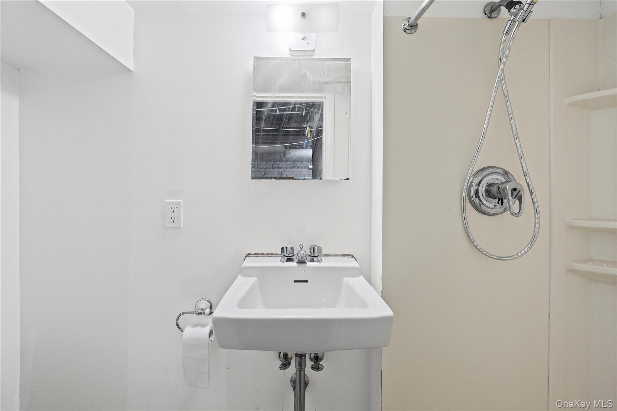 Single Family Groton Queens, NY 11375, MLS-938661-28