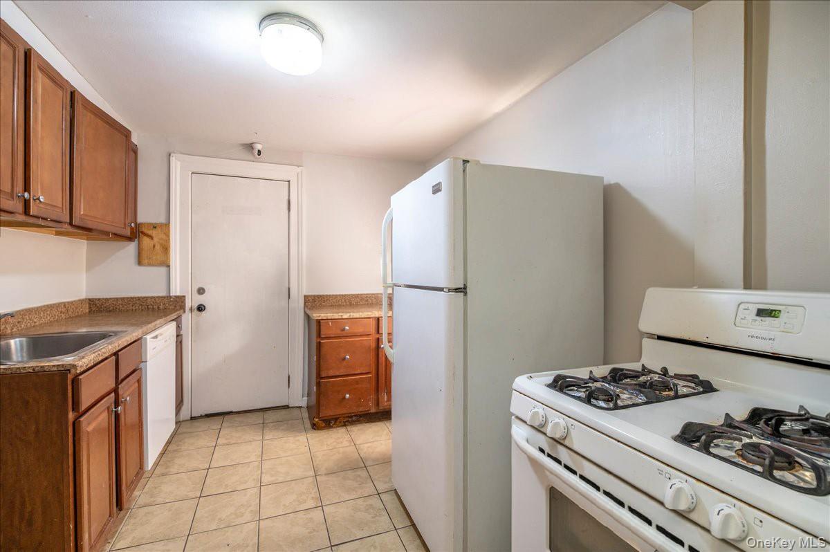 Single Family Catherine  Rockland County, NY 10960, MLS-938664-2