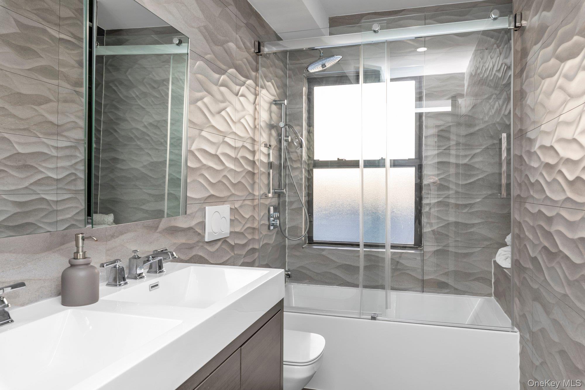 Single Family 116th Queens, NY 11418, MLS-938704-17