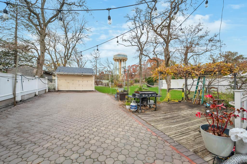 Single Family Winthrop Nassau County, NY 11553, MLS-938716-12