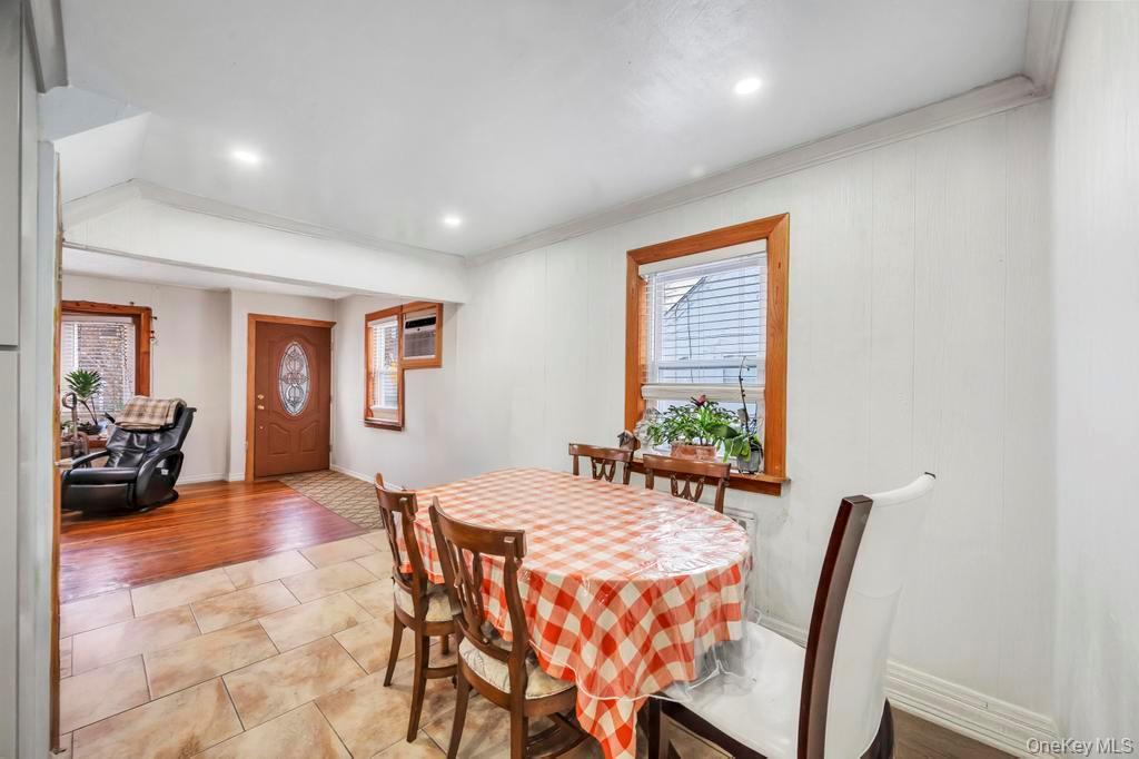 Single Family Winthrop Nassau County, NY 11553, MLS-938716-17