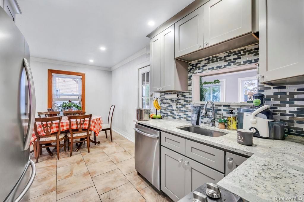 Single Family Winthrop Nassau County, NY 11553, MLS-938716-20