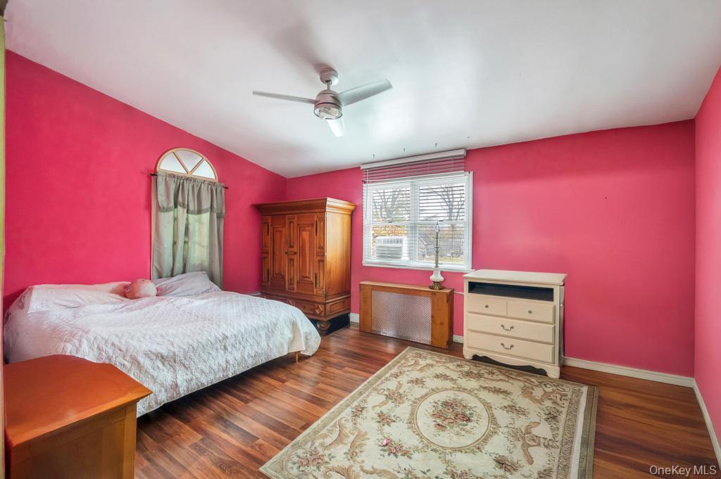 Single Family Winthrop Nassau County, NY 11553, MLS-938716-23