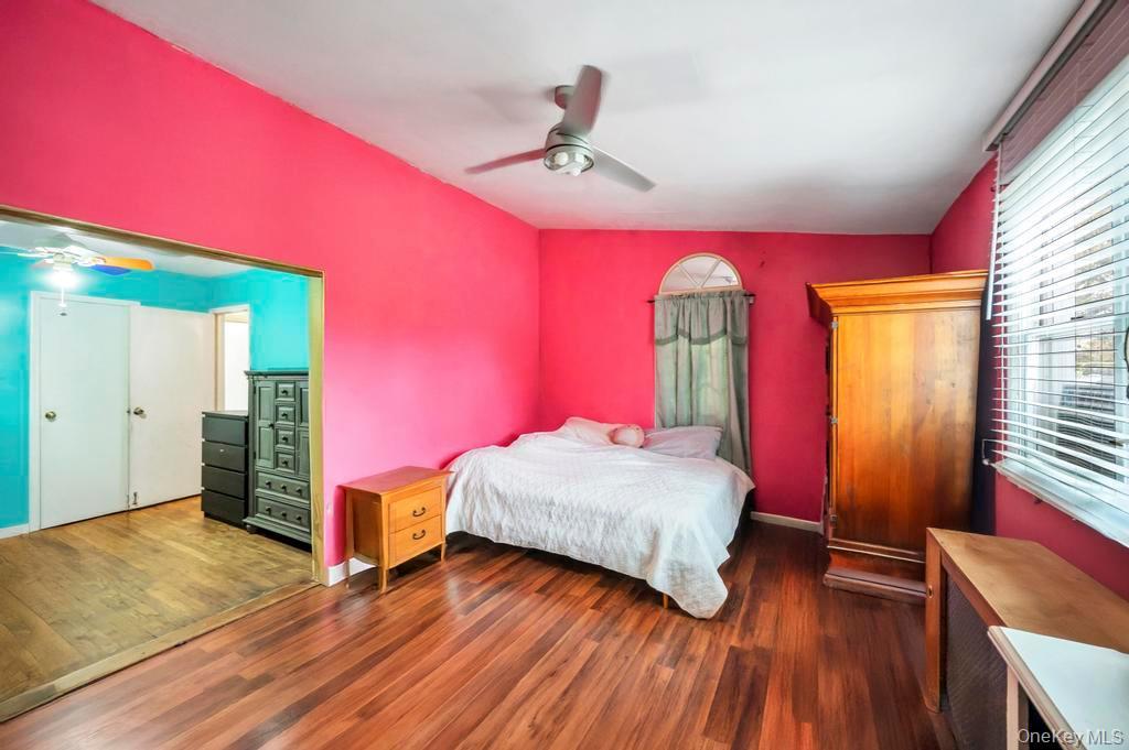 Single Family Winthrop Nassau County, NY 11553, MLS-938716-24