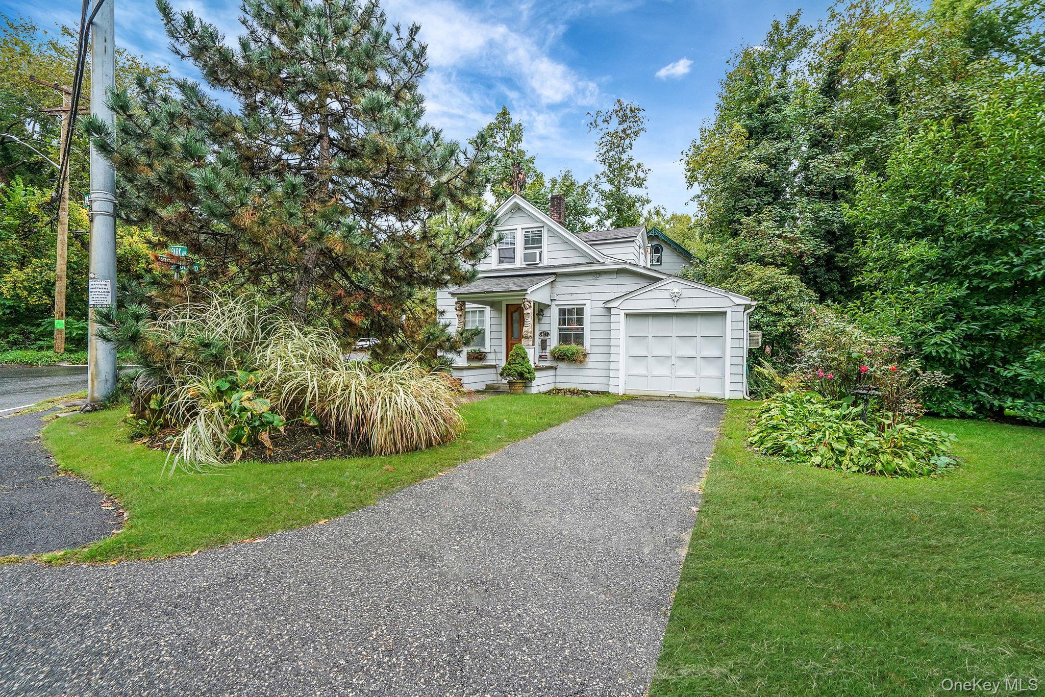 Single Family Park Suffolk County, NY 11743, MLS-938729-22