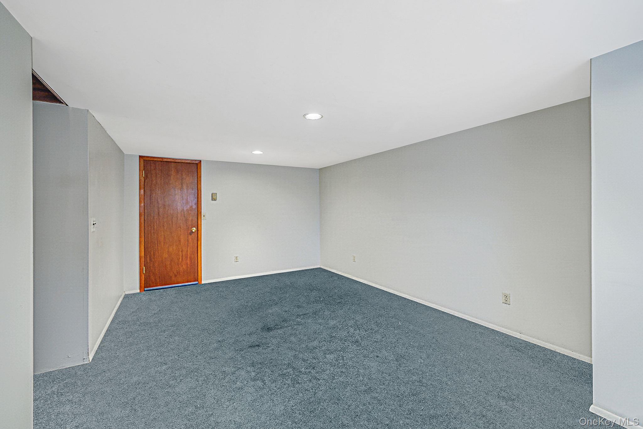 Single Family Cabin  Suffolk County, NY 11733, MLS-938730-11