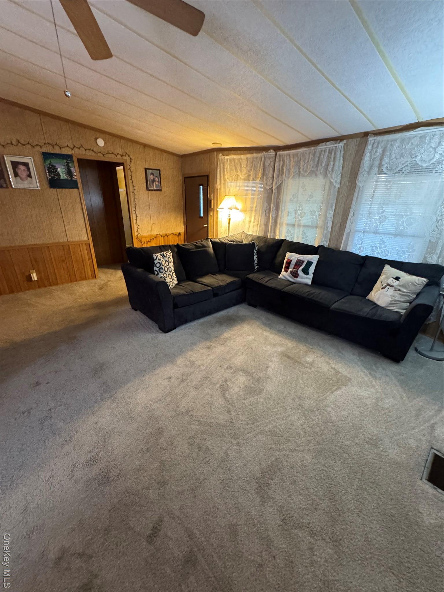 Single Family Willow Suffolk County, NY 11942, MLS-938765-7