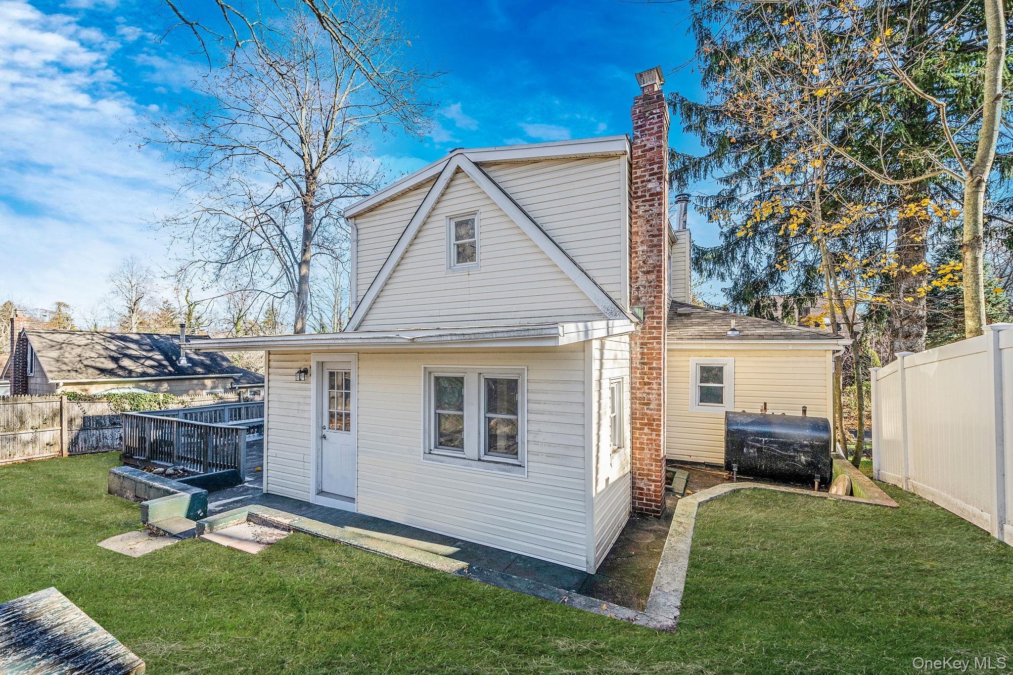 Single Family Lynbrook  Suffolk County, NY 11789, MLS-938766-11