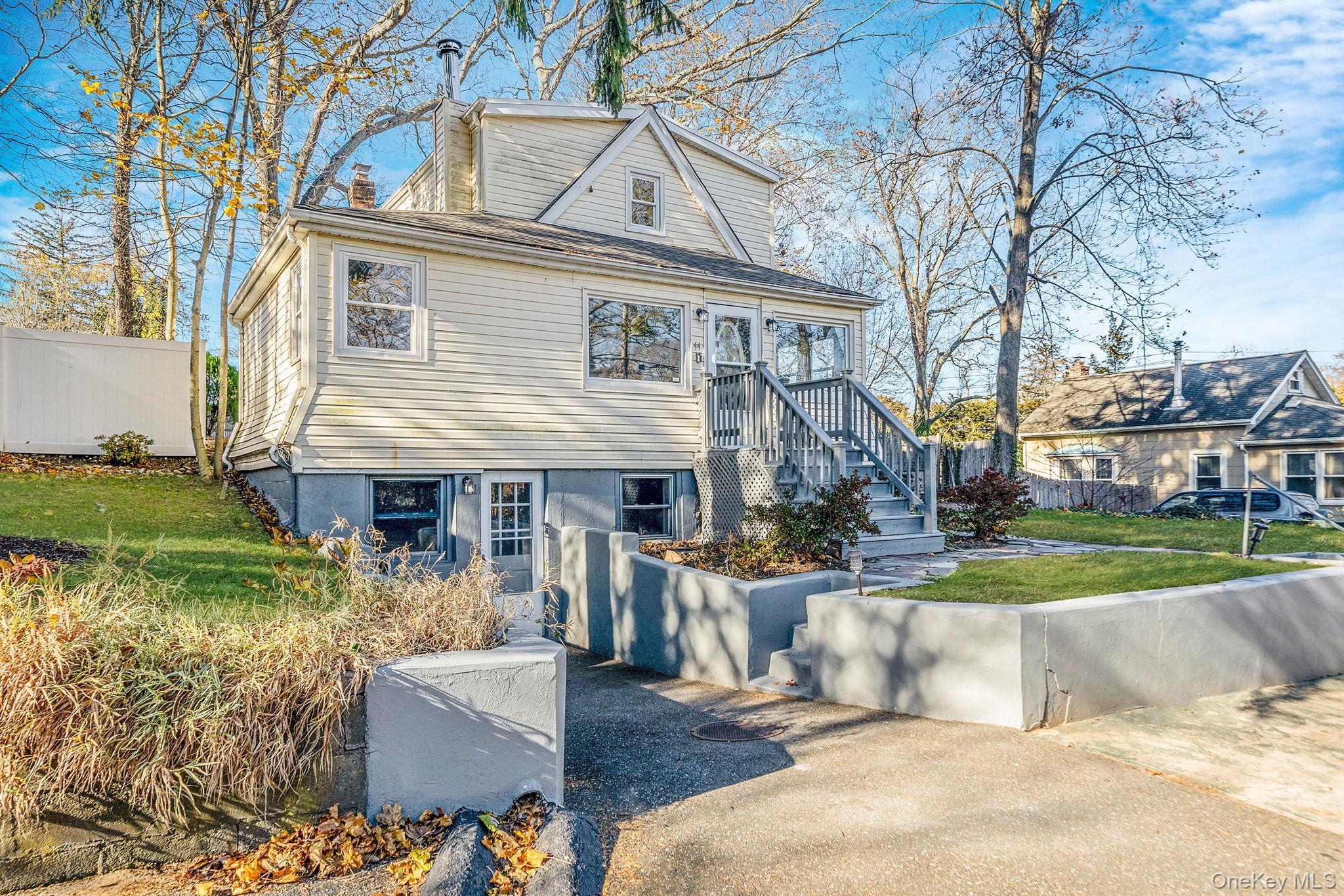 Single Family Lynbrook  Suffolk County, NY 11789, MLS-938766-2