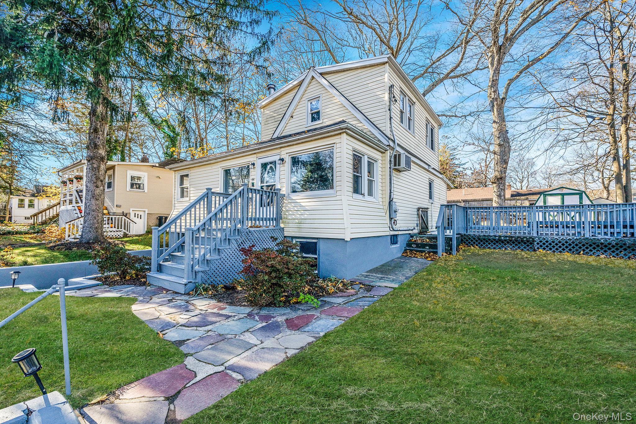 Single Family Lynbrook  Suffolk County, NY 11789, MLS-938766-5