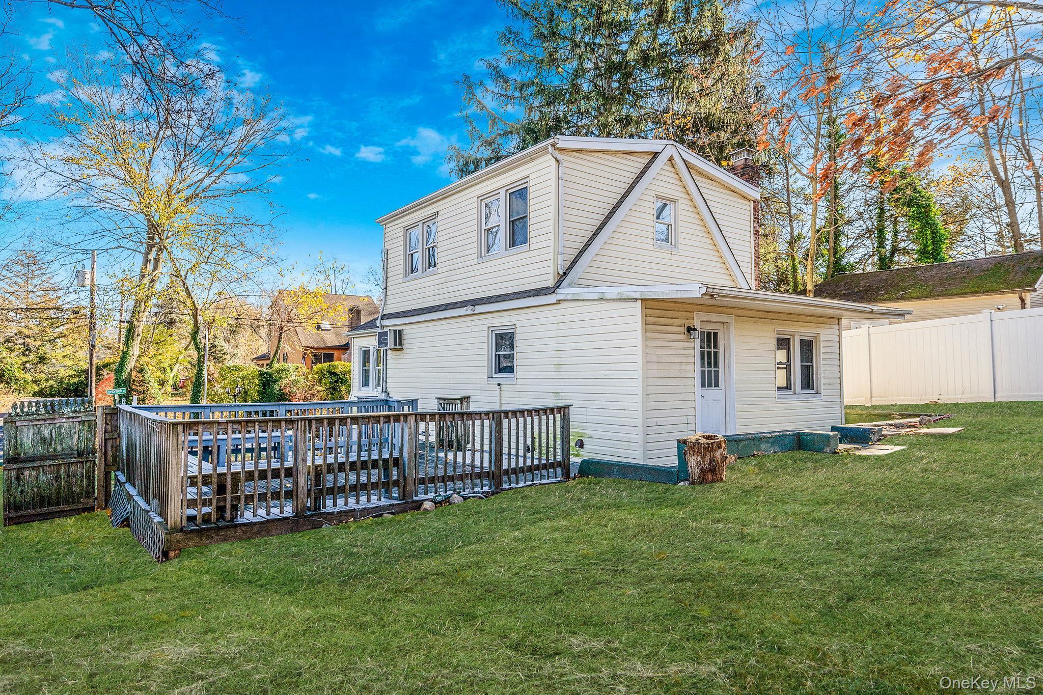 Single Family Lynbrook  Suffolk County, NY 11789, MLS-938766-8