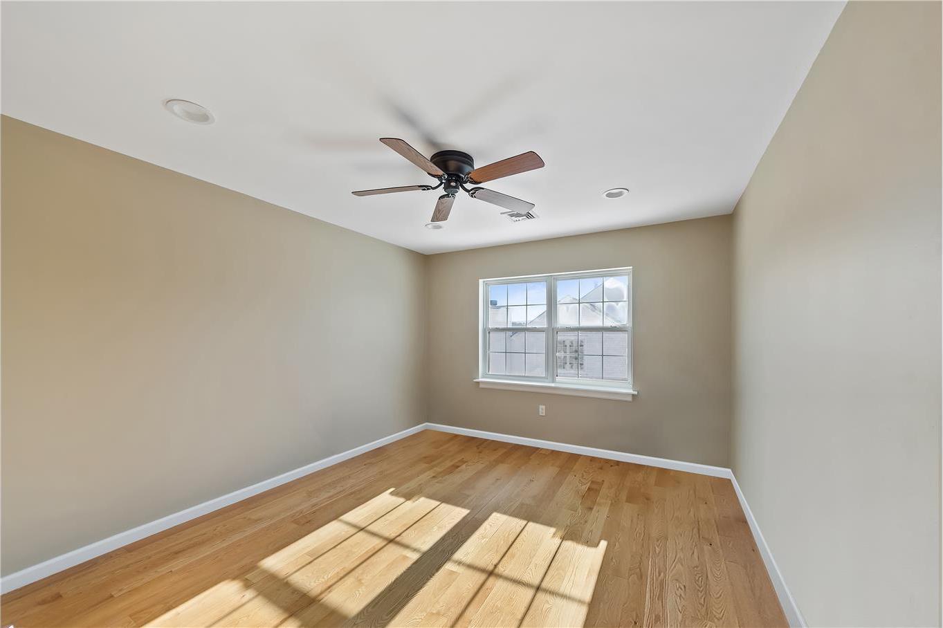 Single Family Kings Dutchess County, NY 12564, MLS-938784-10