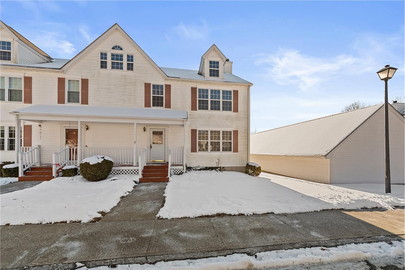 Single Family Kings Dutchess County, NY 12564, MLS-938784-2